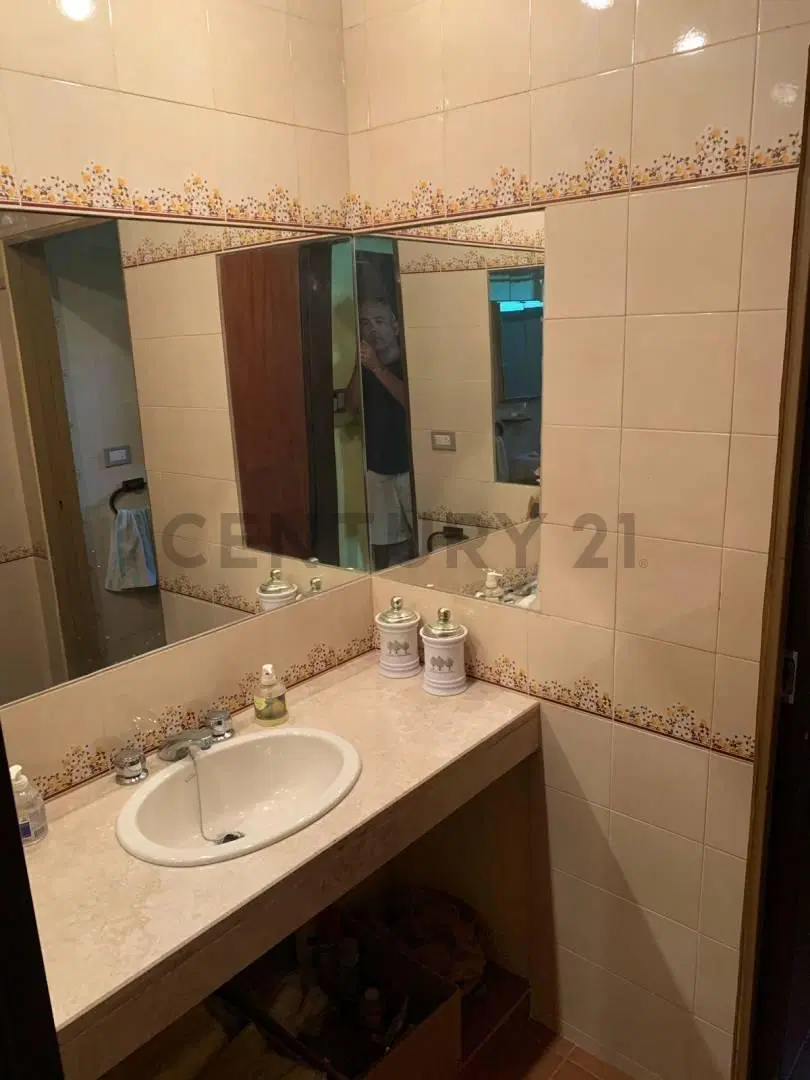 CASA DOS DORMITORIOS EN VENTA VILLA ELISA C/PILETA 3