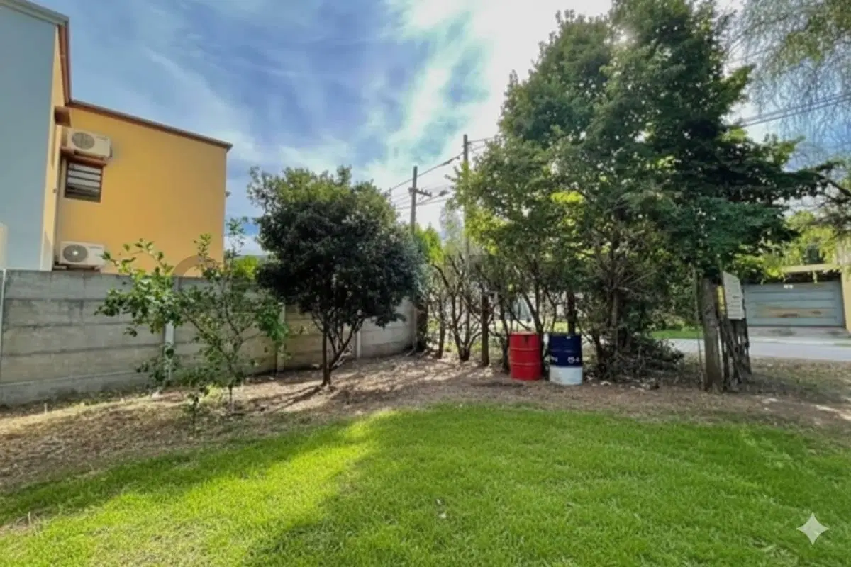 ???? LOTE EN VENTA - VILLA CASTELLS / GONNET - CITY BELL 10x31.5 486 entre 11 y 12 2