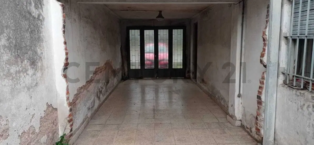 Casa a refaccionar sobre lote de 10 x 40m 5