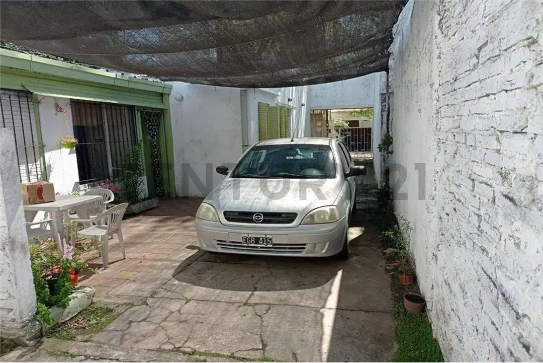Casa sobre lote de 8 x 60m en VENTA 4