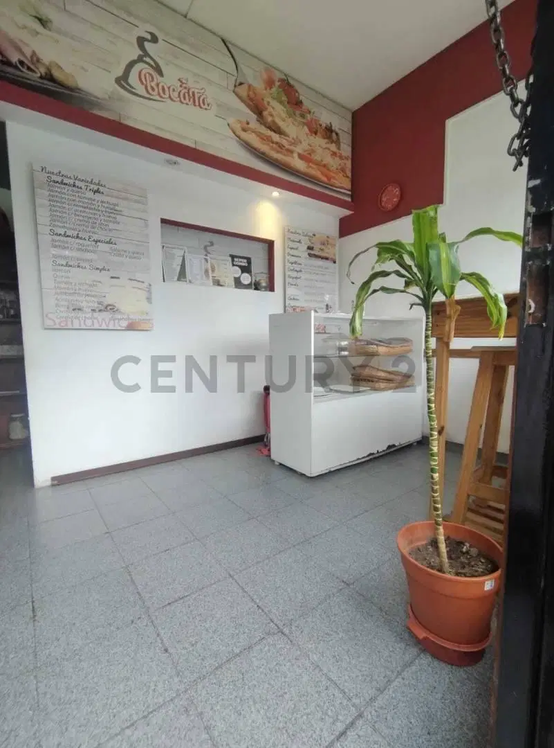 Local con depto de un dormitorio  Calle 526 entre 12 y 13 en  venta. 2