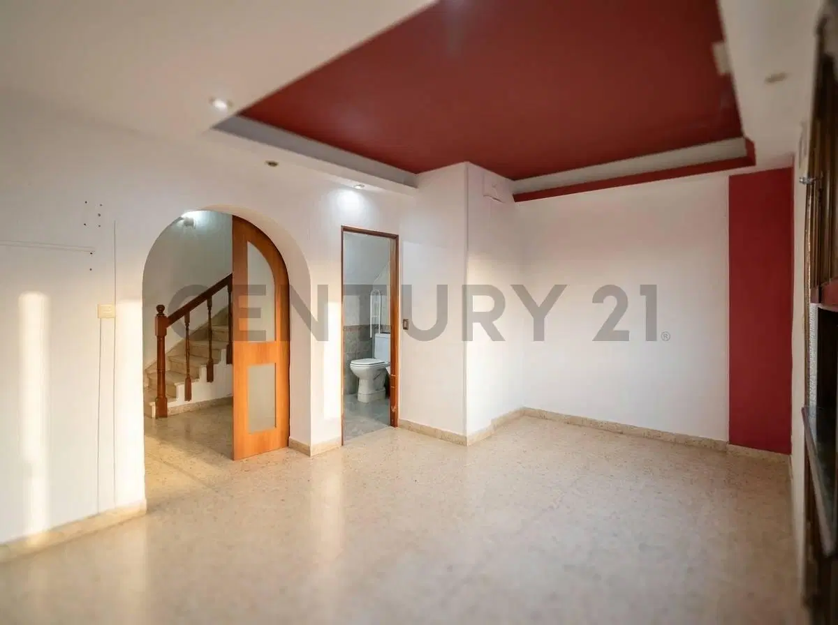 ALQUILER DE CASA INTERNA EN TOLOSA 3