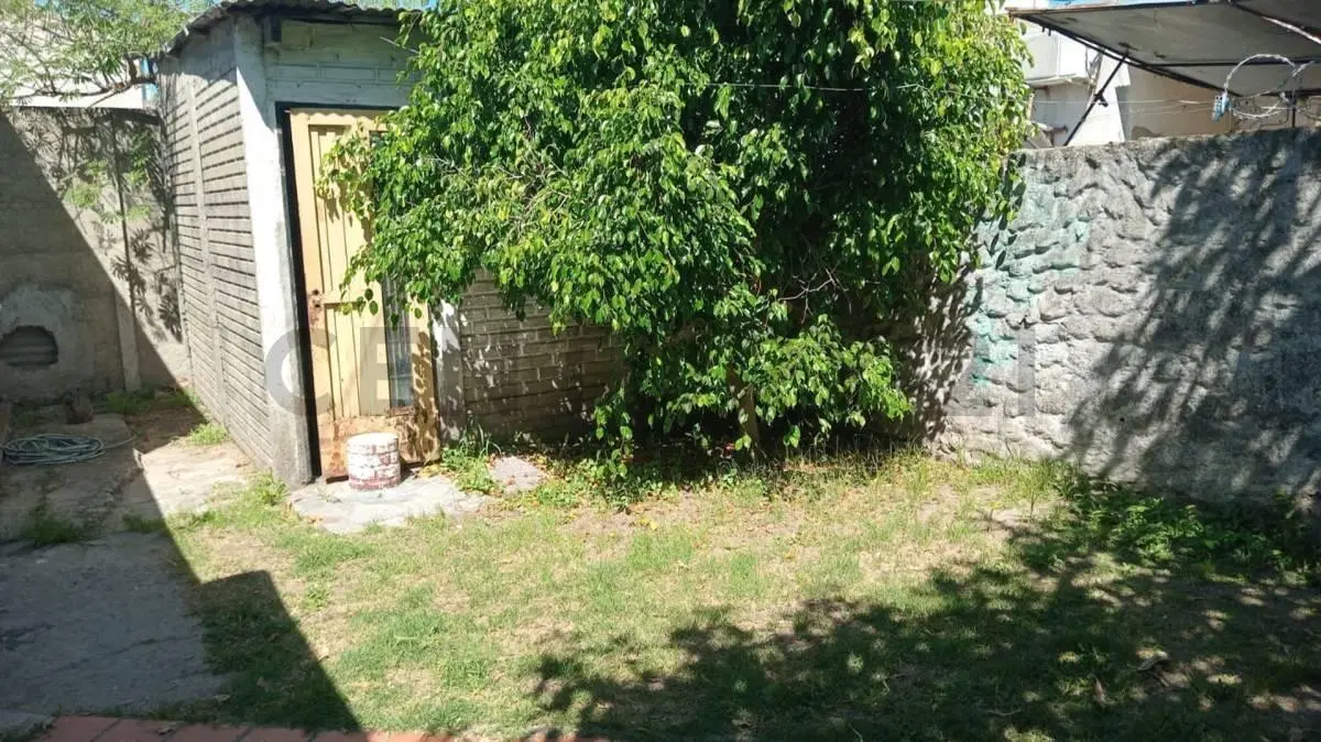 PH en venta 4 AMBIENTES A RECICLAR - IDEAL INVERSIÓN O PRIMER VIVIENDA calle 70 y 131 LA PLATA 2
