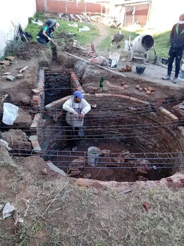 LOTE EN VENTA IDEAL INVERSORES O DESARROLLADORES VIVENDA O NEGOCIO GALPON LA PLATA 4