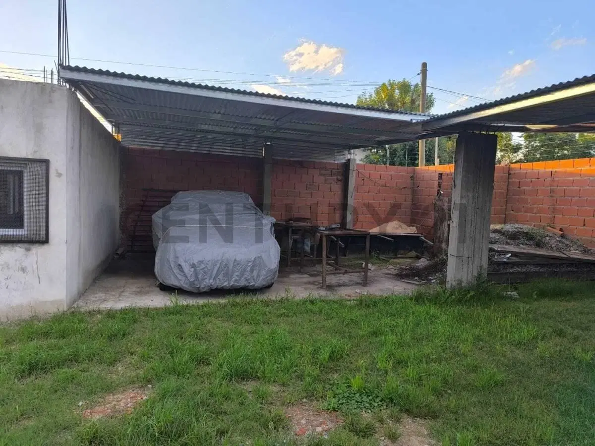 SE VENDE COCHERA PARA INVERSION EN CALLE 83 ENTRE 6 Y 7 LA PLATA 4