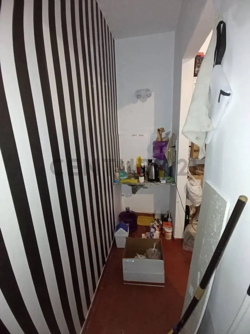 VENTA | Local Comercial en Barrio La Loma | 26 y 36 | 17 m² | Sin expensas | Impecable 5