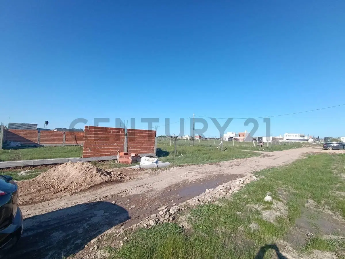 Lote en Venta - City Bell - 392 m² - ¡Barrio en Crecimiento! 2