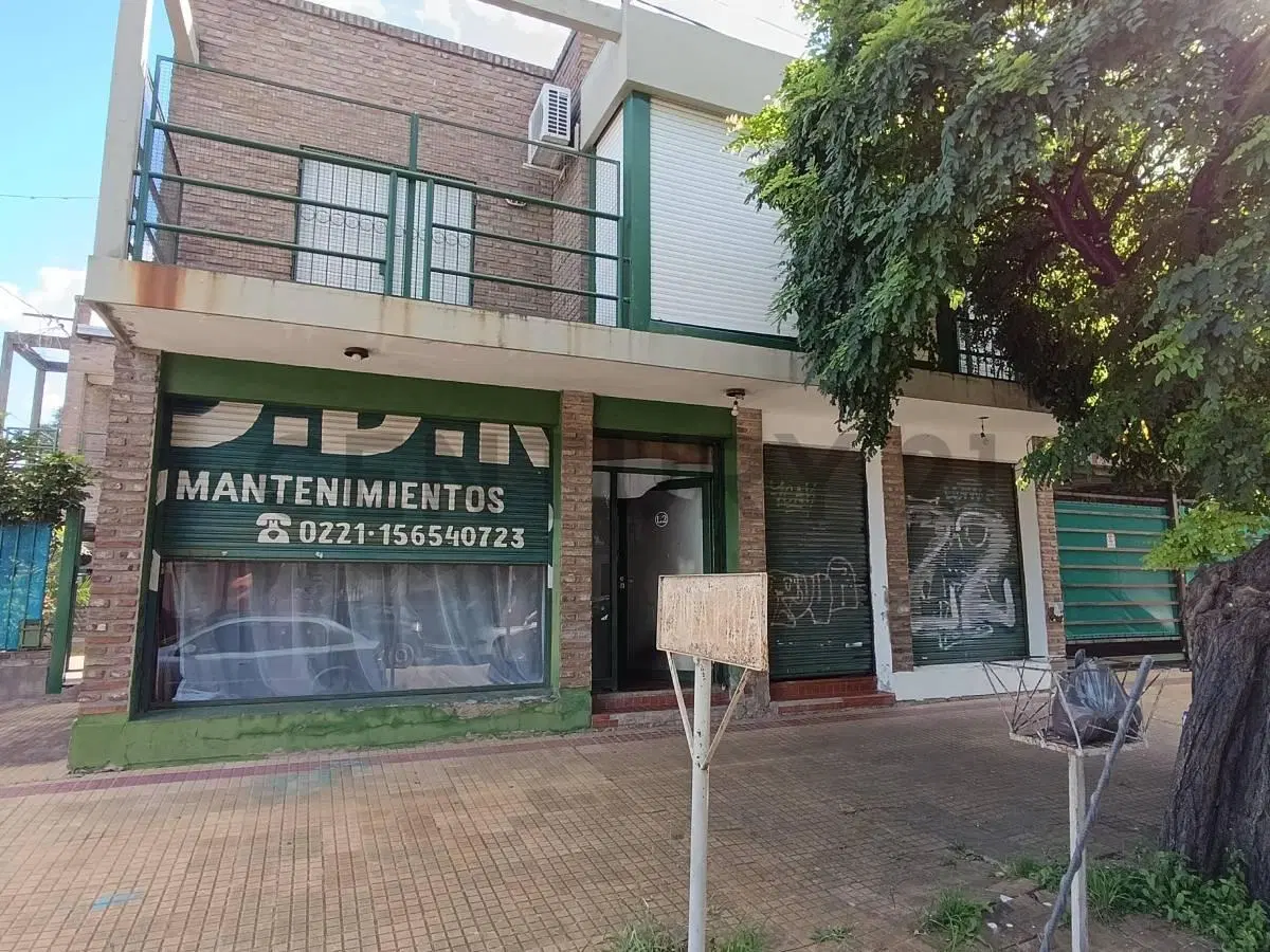 VENTA | Local Comercial en Barrio La Loma | 26 y 36 | 20 m² | Sin expensas | Impecable 4