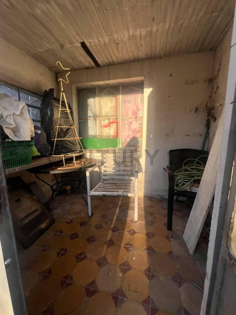 Foto de CASA EN VENTA TRES DORMITORIOS PARQUE Y COCHERA, imagen 3