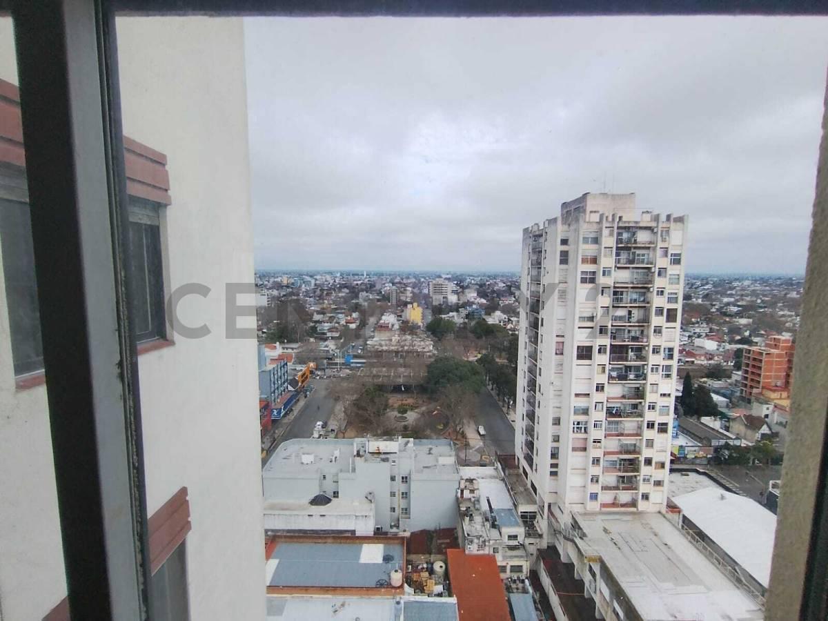 Foto de DEPARTAMENTO EN VENTA EN EL CENTRO DE QUILMES, imagen 2