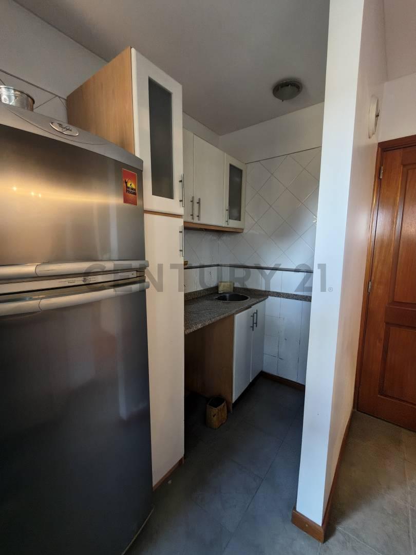 Foto de SEMIPISO 3 AMB C/COCHERA EN VENTA QUILMES CENTRO, imagen 4