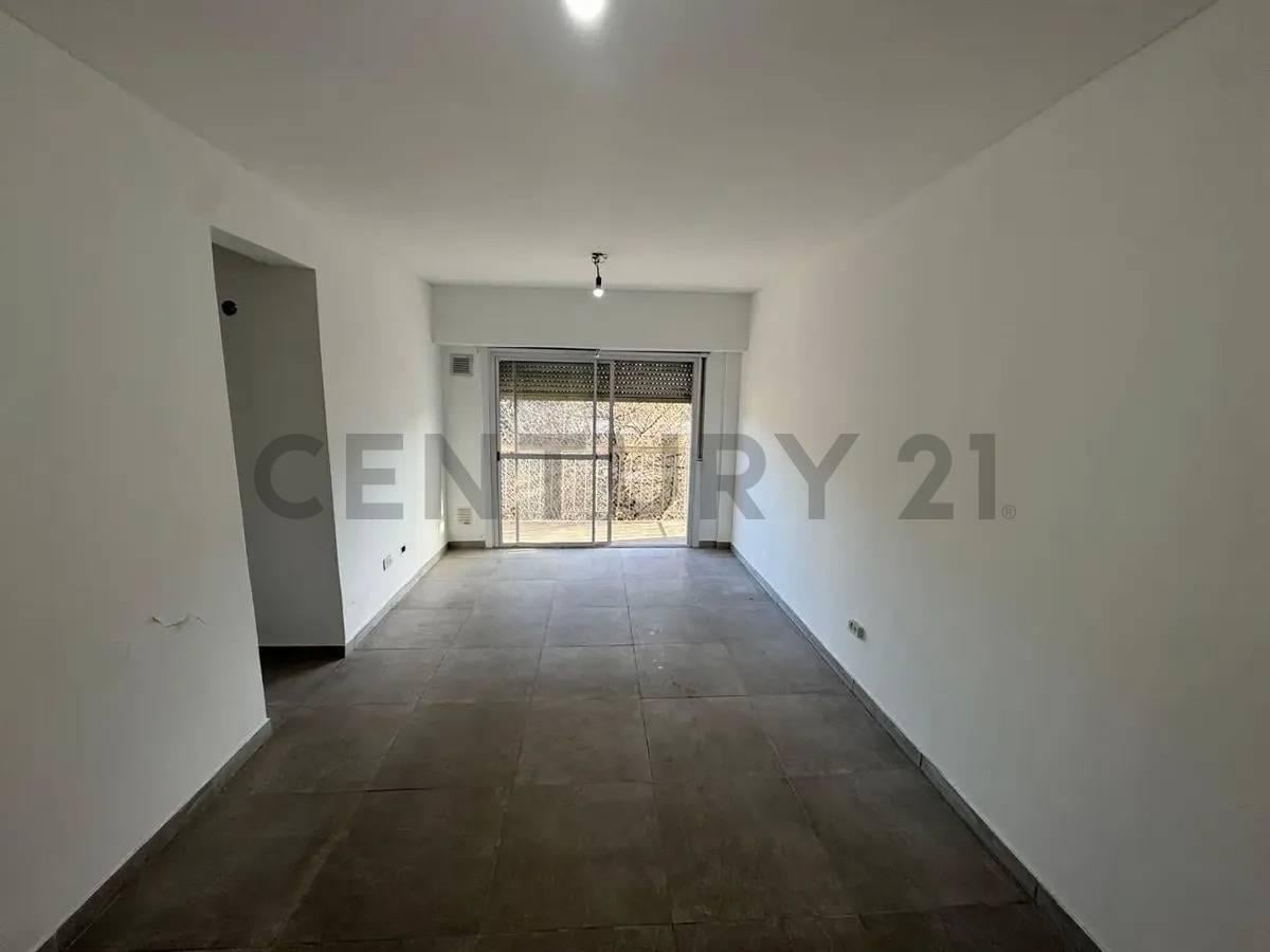 Foto de 2 AMBIENTES EN VENTA CON BALCÓN AL FRENTE – VILLA DEVOTO, imagen 3