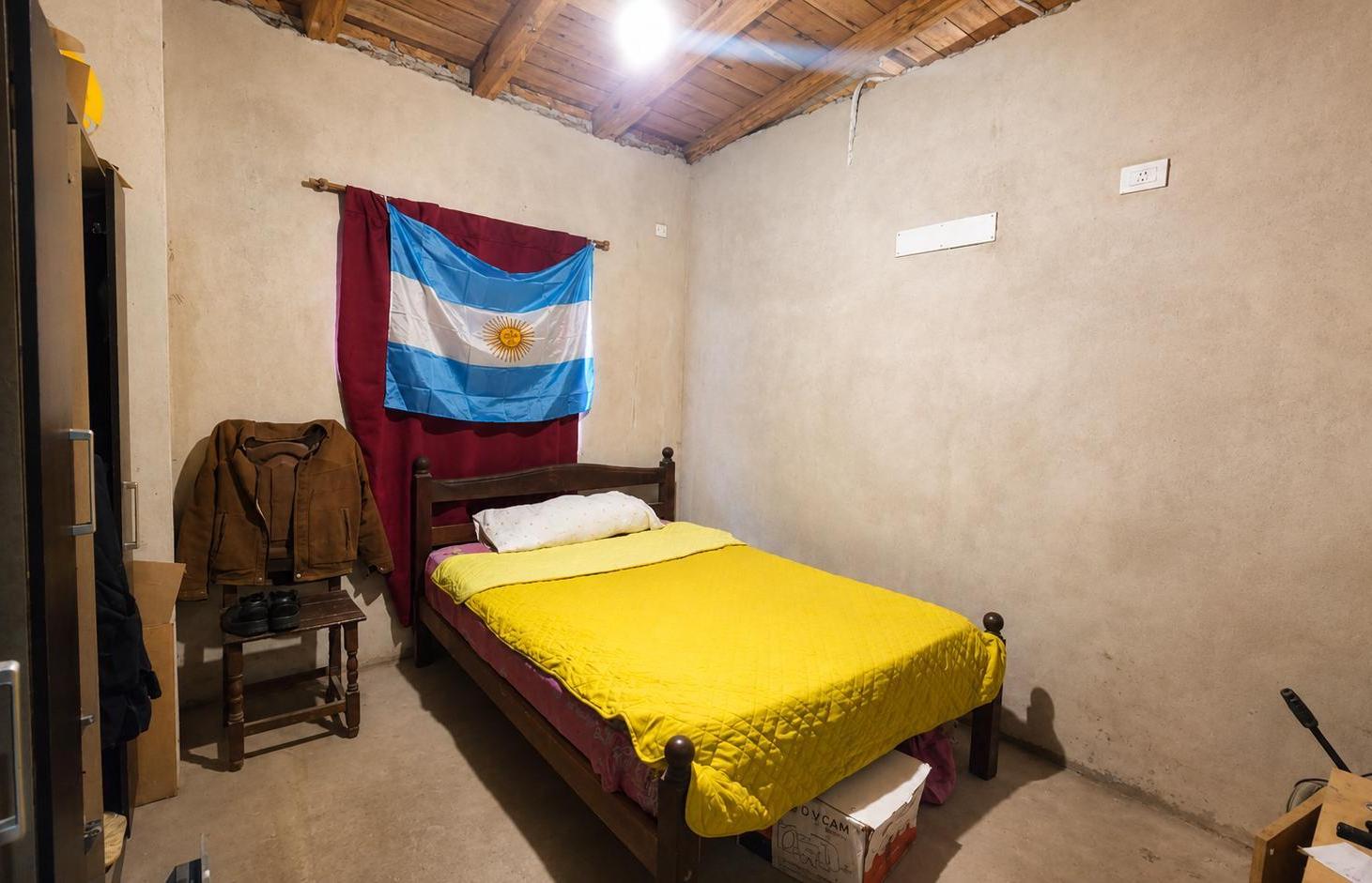Foto de Venta de PH Dos dormitorios, Los Hornos, imagen 3