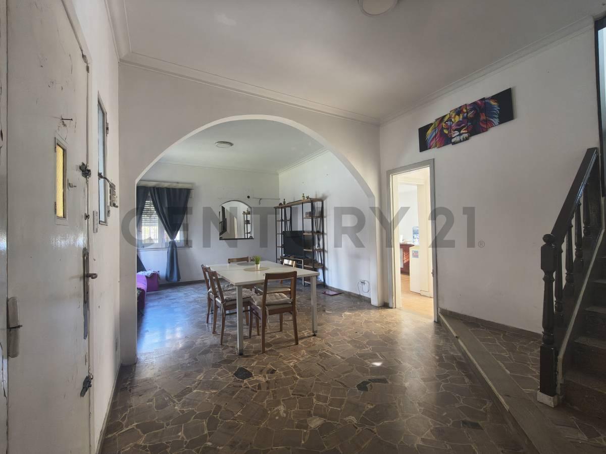Foto de Chalet en venta 5 ambientes en Quilmes, imagen 1
