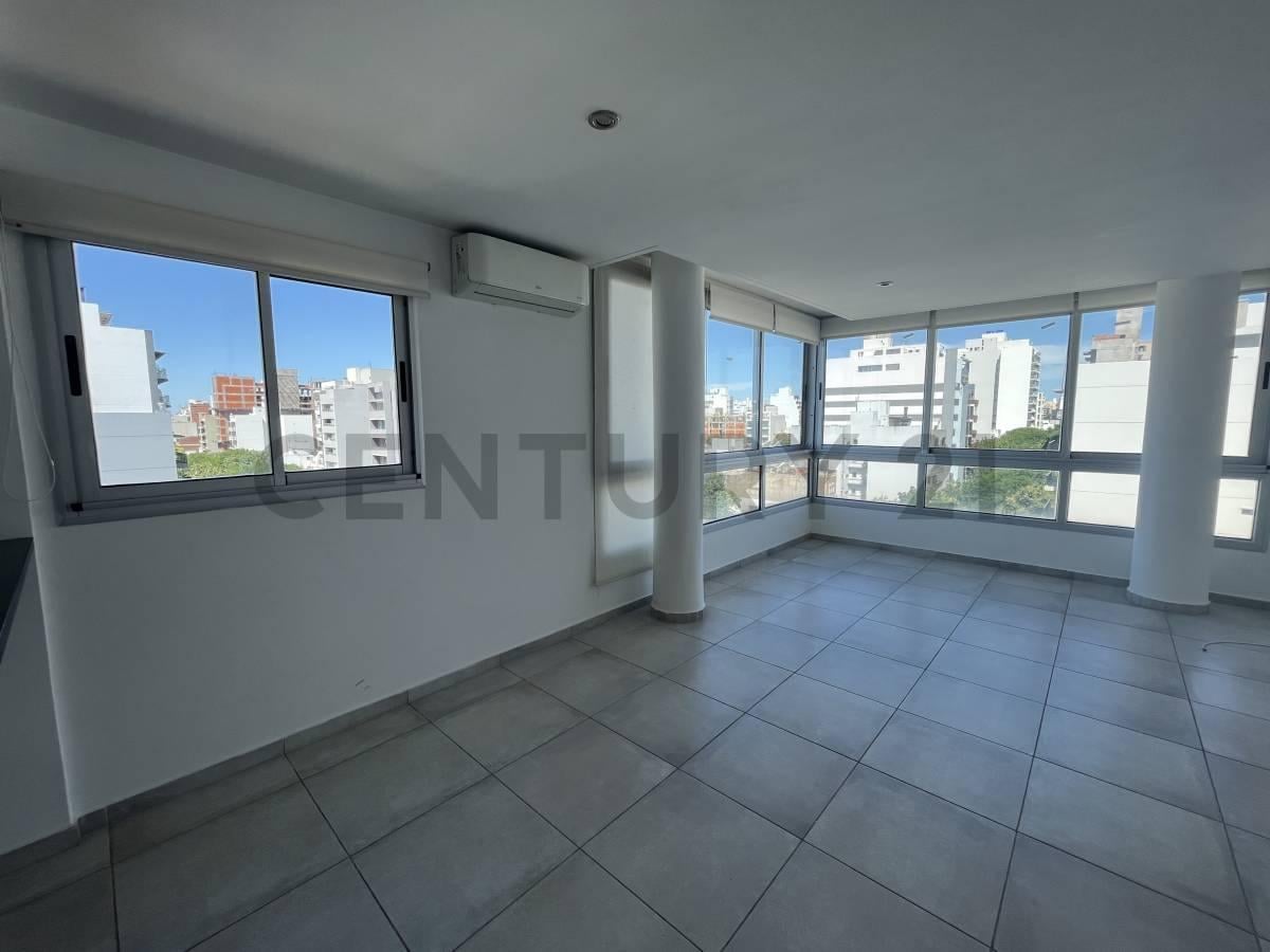 Foto de Alquiler departamento 1 dormitorio luminoso, imagen 2