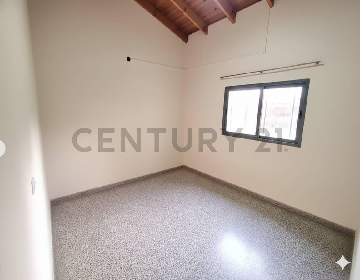 Foto de CASA EN VENTA 4 AMBIENTES MANUEL B GONNET LA PLATA BUENOS AIRES, imagen 4