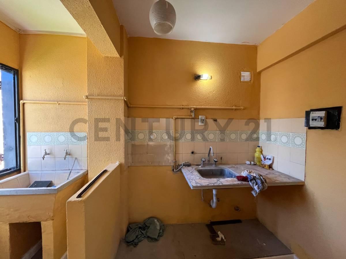 Foto de Venta de PH tipo departamento desarrollado en un PRIMER PISO x ESCALERA., imagen 3