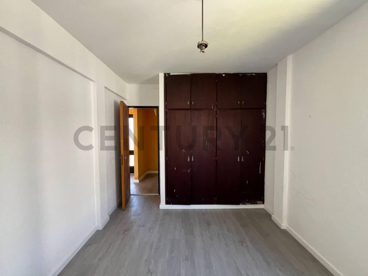 Foto de Venta de PH tipo departamento desarrollado en un PRIMER PISO x ESCALERA., imagen 1