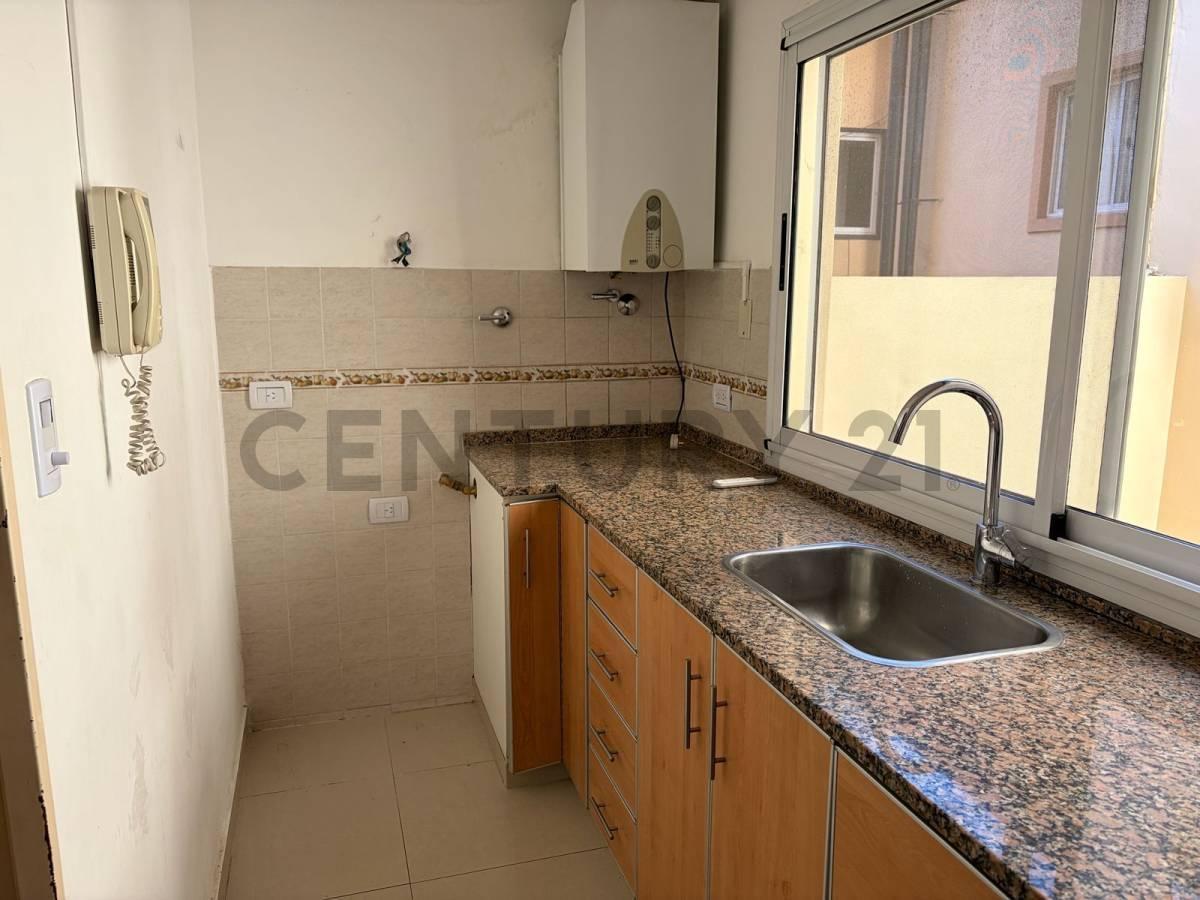Foto de Semipiso 3 Ambientes en Venta | Muy Luminoso | Excelente Estado | Sáenz, imagen 3