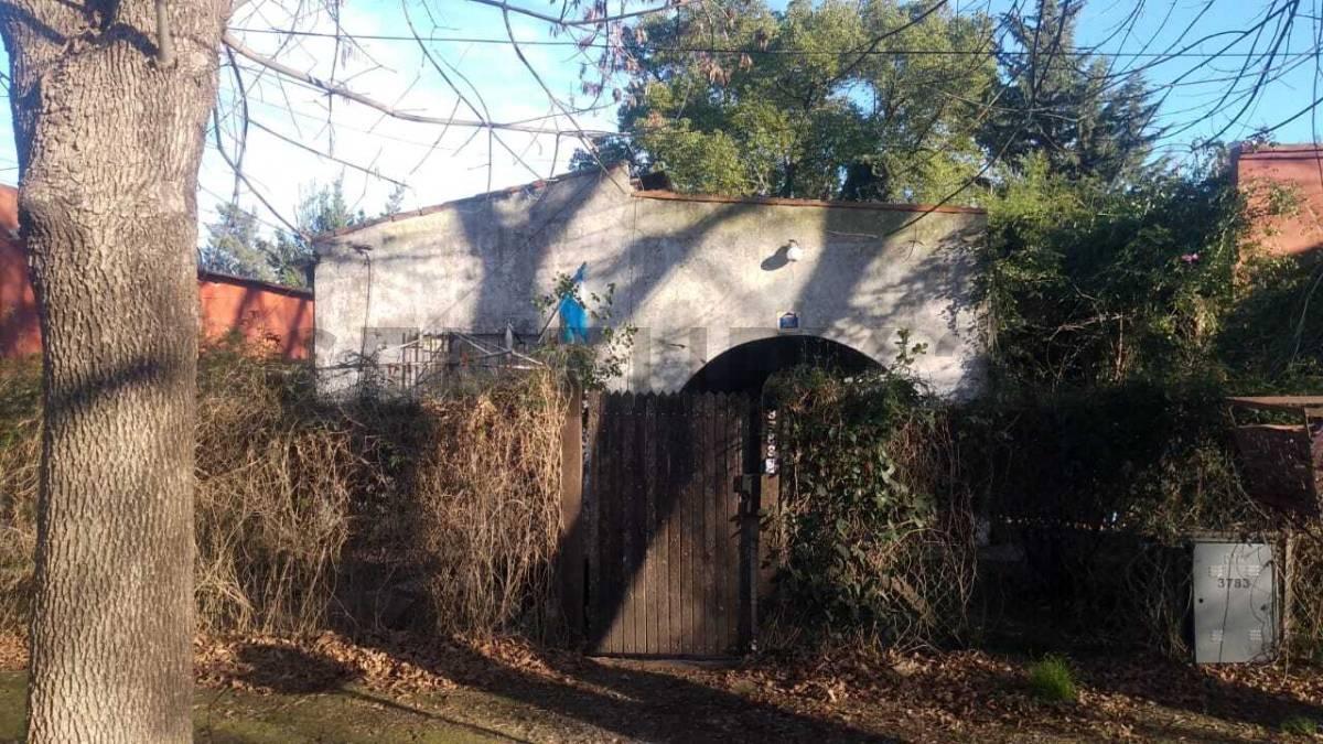 Foto de VENTA DE TERRENO CON CONSTRUCCION A DEMOLER/RECICLAR, imagen 1