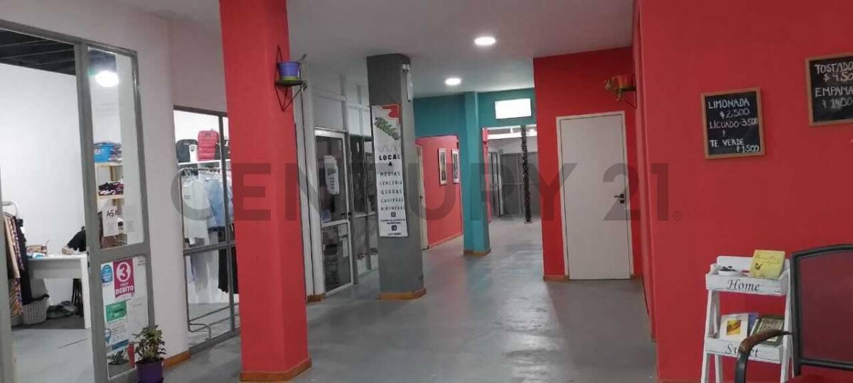 Foto de OPORTUNIDAD ÚNICA | Local sobre Av. 7 frente a Plaza Olazábal | 255 m², imagen 4