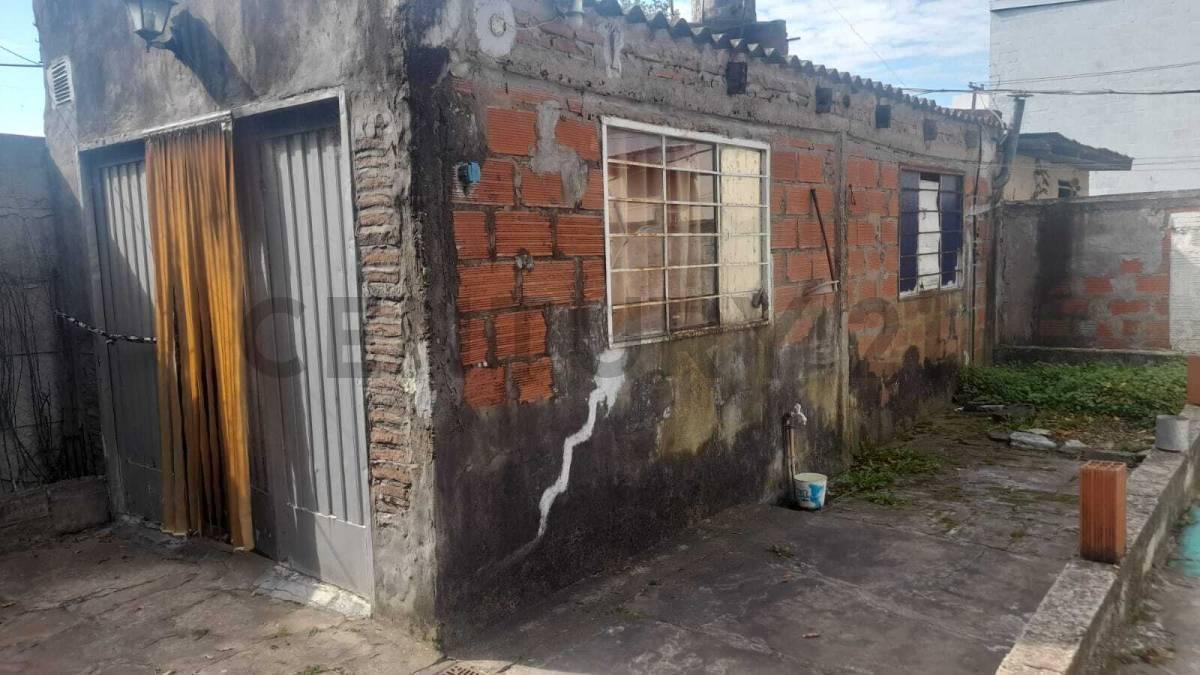 Foto de Casa a refacionar en venta, imagen 2
