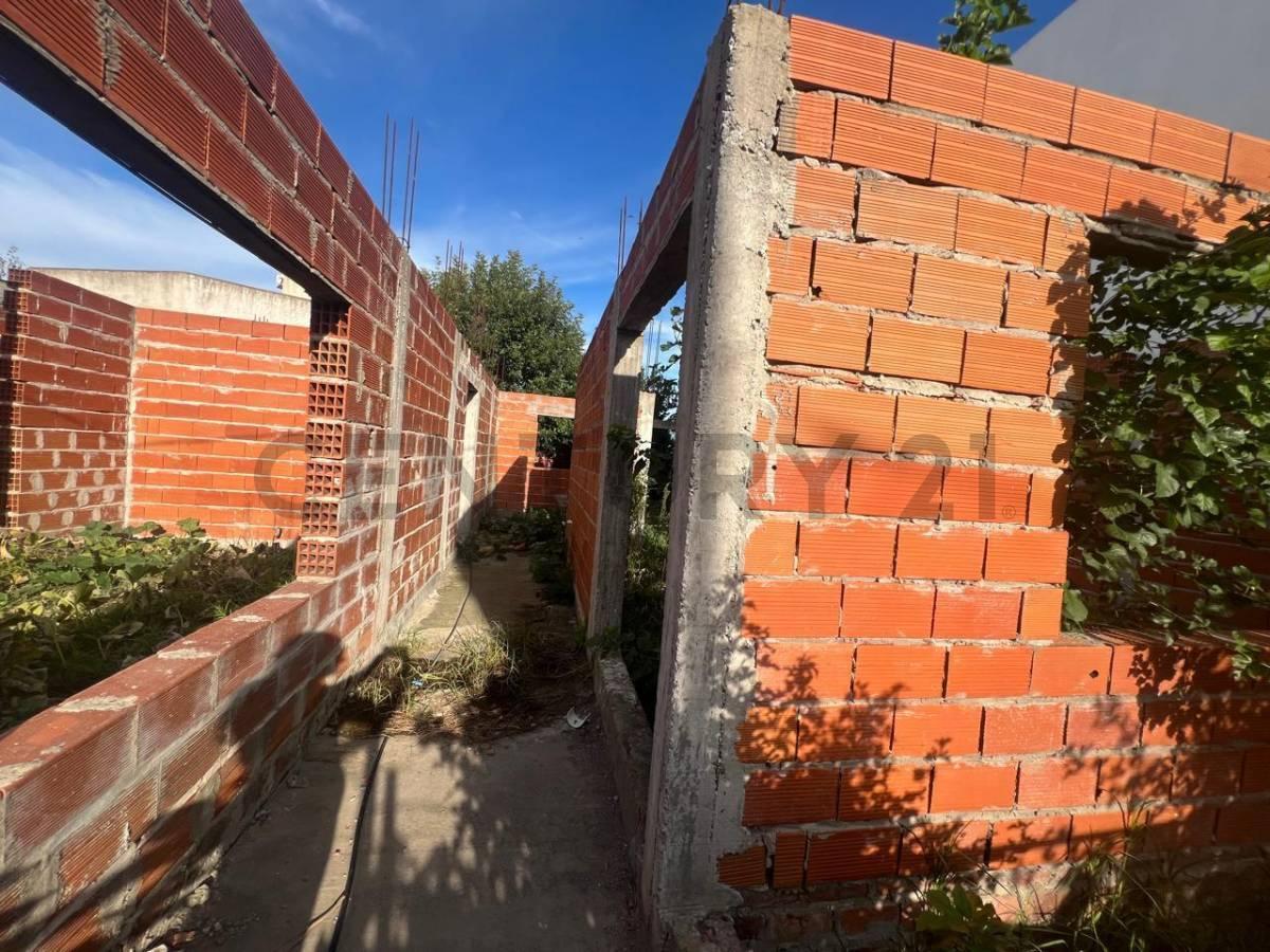 Foto de Lote con construcción en Altos de San Lorenzo, imagen 2