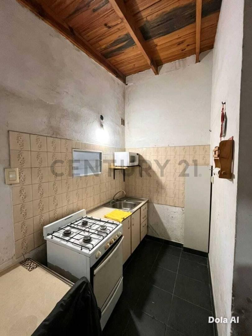 Foto de DEPARTAMENTO EN VENTA, CON LOCAL A REFACCIONAR Y CASA A DEMOLER, imagen 4