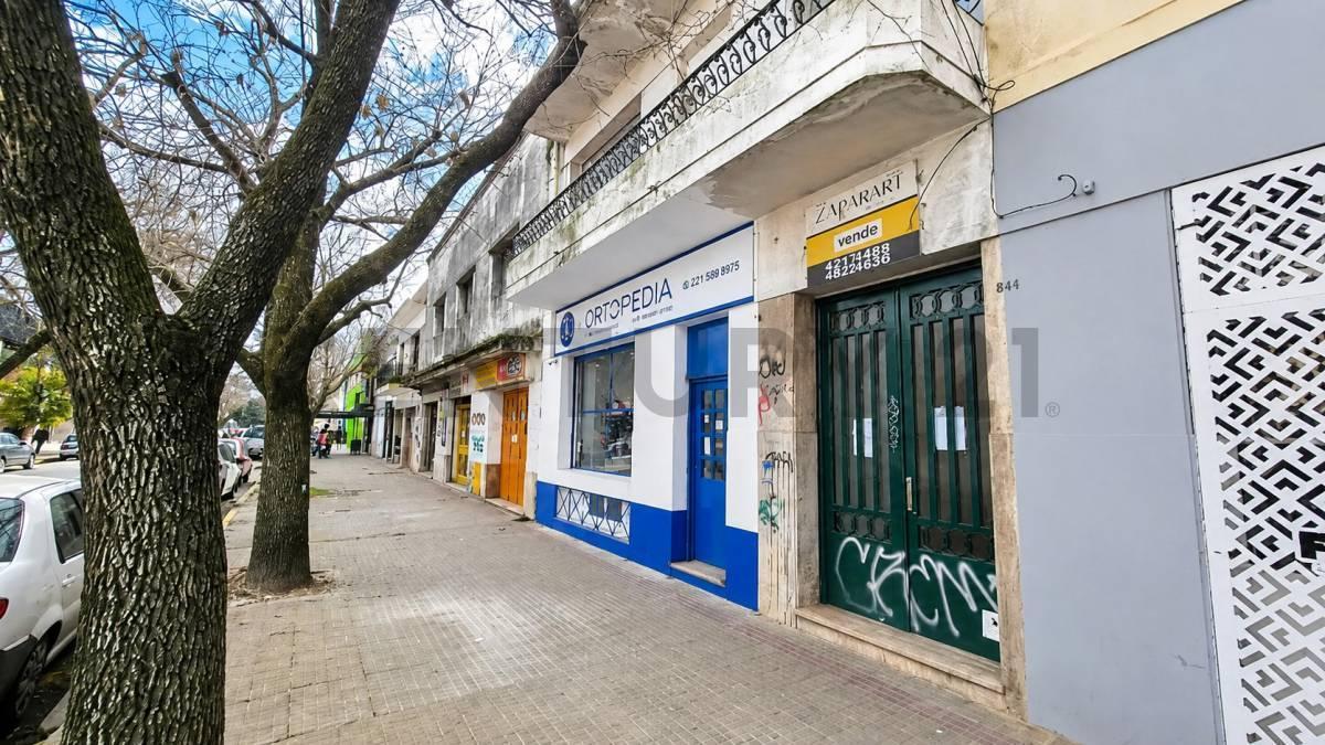 Foto de VENTA de Departamento en Planta Baja con 2 dormitorios y patio - LA, imagen 2