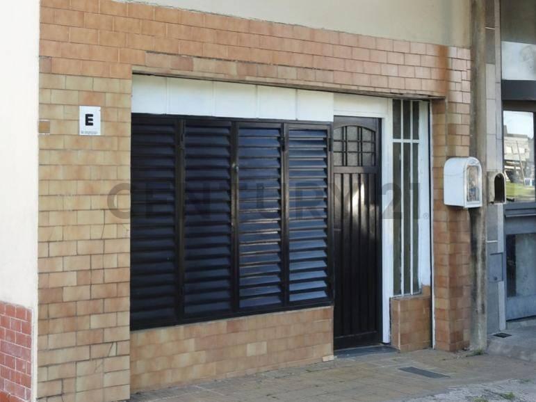 Foto de Casa con departamento independiente y local en Venta, imagen 1