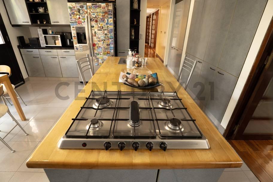 Foto de EXCLUSIVA RESIDENCIA DE ALTA CATEGORÍA EN VENTA EN OLIVOS – ENTORNO, imagen 5