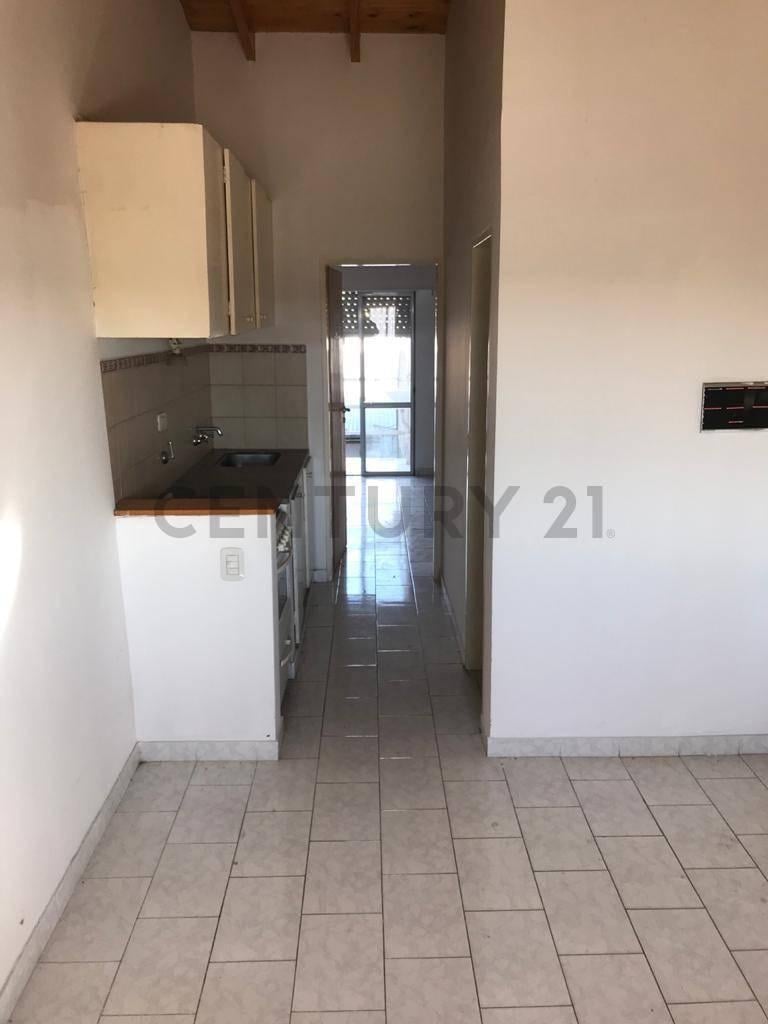 Foto de DEPARTAMENTO 1 DORMITORIO 29000 USD FINANCIAMOS 20% - ZONA FACULTATIVA, imagen 4