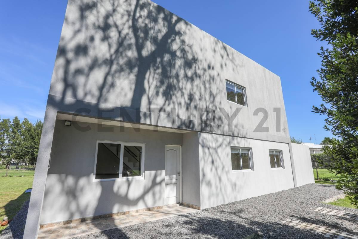 Foto de VENTA CASA - BARRIO - LA CANDIDA CLUB DE CAMPO - BARRIO PRIVADO, imagen 1