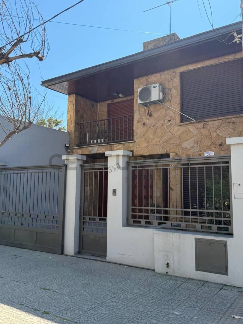 Foto de CASA EN VENTA LA PLATA, imagen 2