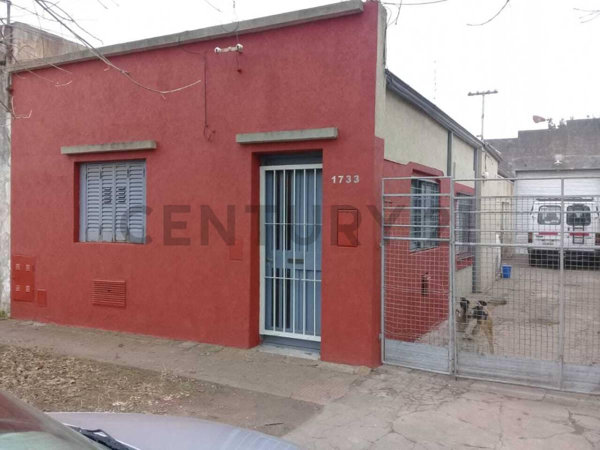 Foto de CASA EN VENTA CON GALPON, imagen 2