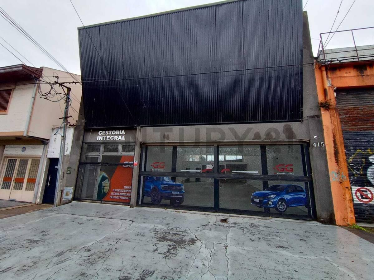 Foto de Importante local comercial en venta en La Plata, imagen 2