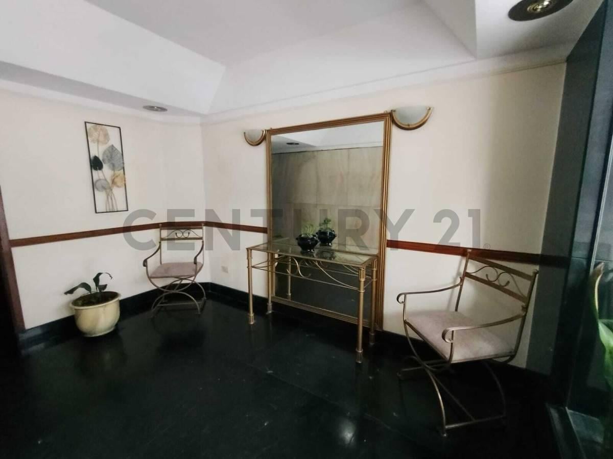 Foto de DEPARTAMENTO EN VENTA EN EL CENTRO DE QUILMES, imagen 2