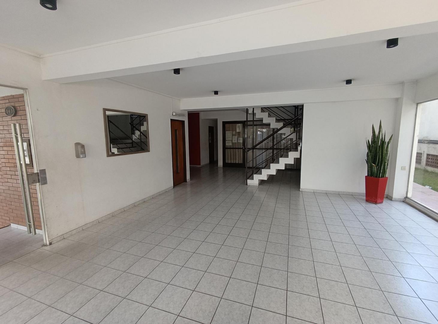 Foto de Venta depto 1 dorm. con cochera y baulera – 55 e/ 4 y 5 – luminoso, imagen 4