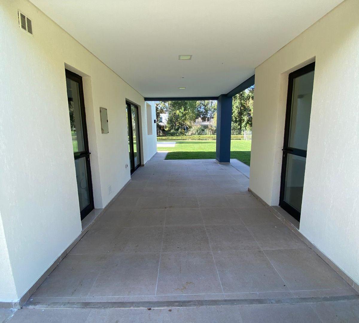 Foto de CASA EN VENTA | MIRALAGOS II, imagen 4
