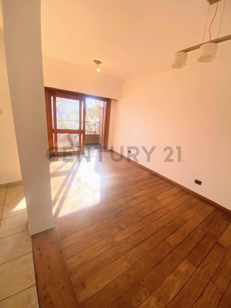 Foto de Departamento de 1 dormitorio en VENTA con balcón, imagen 2
