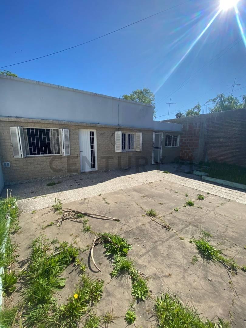Foto de Venta de Casa a refaccionar de 3 ambientes en calle 28 entre las calles, imagen 1