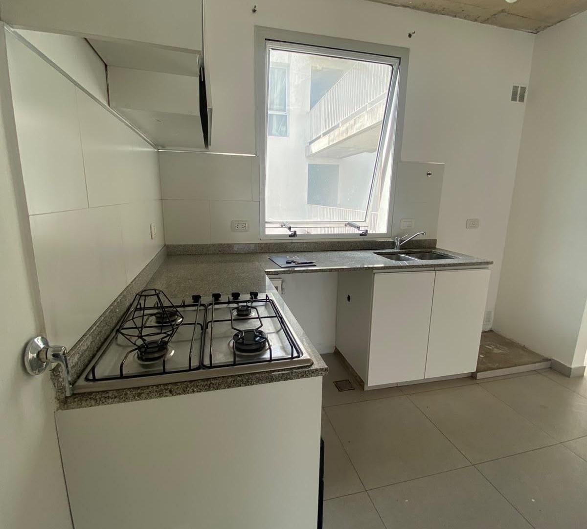 Foto de Departamento en alquiler en La Plata, imagen 1