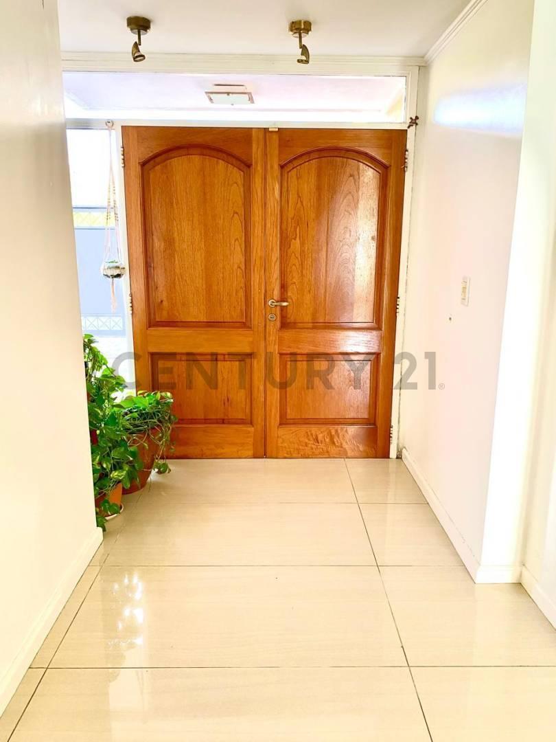 Foto de Casa en venta en 418 entre 29 y 31 de Villa Elisa, imagen 3