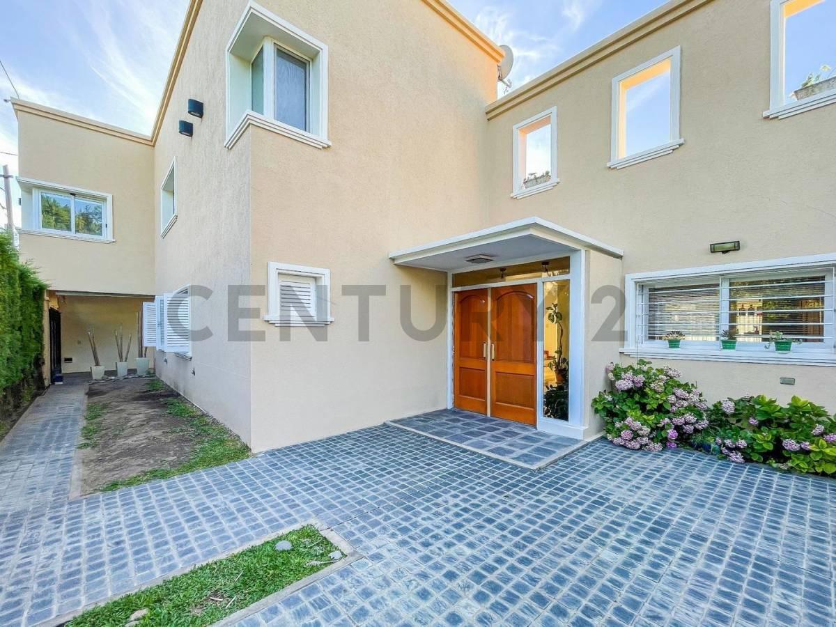 Foto de Casa en venta en 418 entre 29 y 31 de Villa Elisa, imagen 1