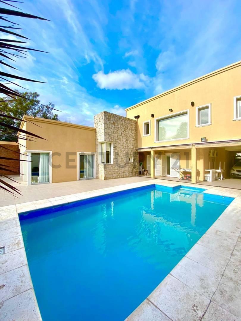 Foto de Casa en venta en 418 entre 29 y 31 de Villa Elisa, imagen 2