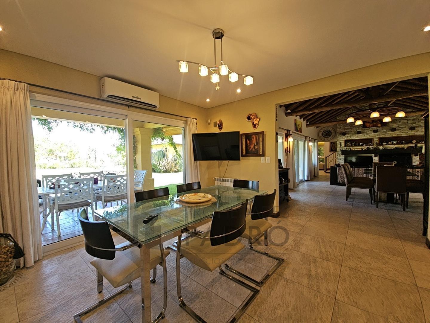 Foto de Espectacular Casa en venta estilo Campo. UF 49. Barrio La Elina, imagen 5