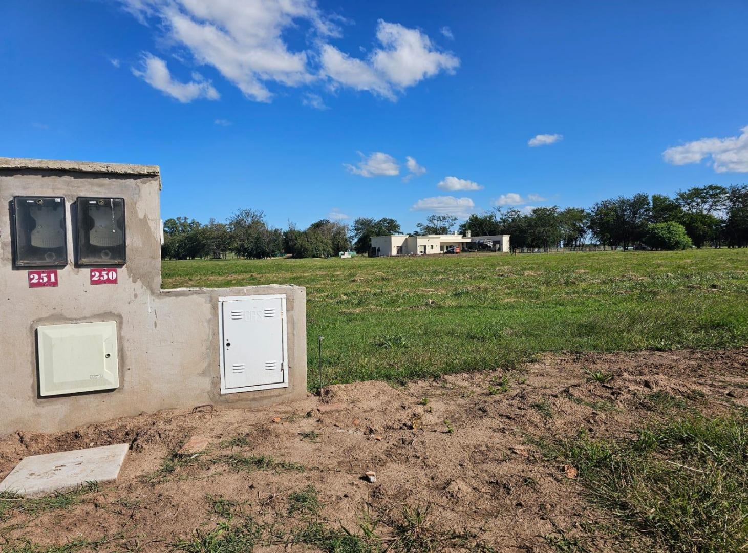 Foto de Lote 250 en venta. Barrio Santa Inés, Comarcas de Luján., imagen 1