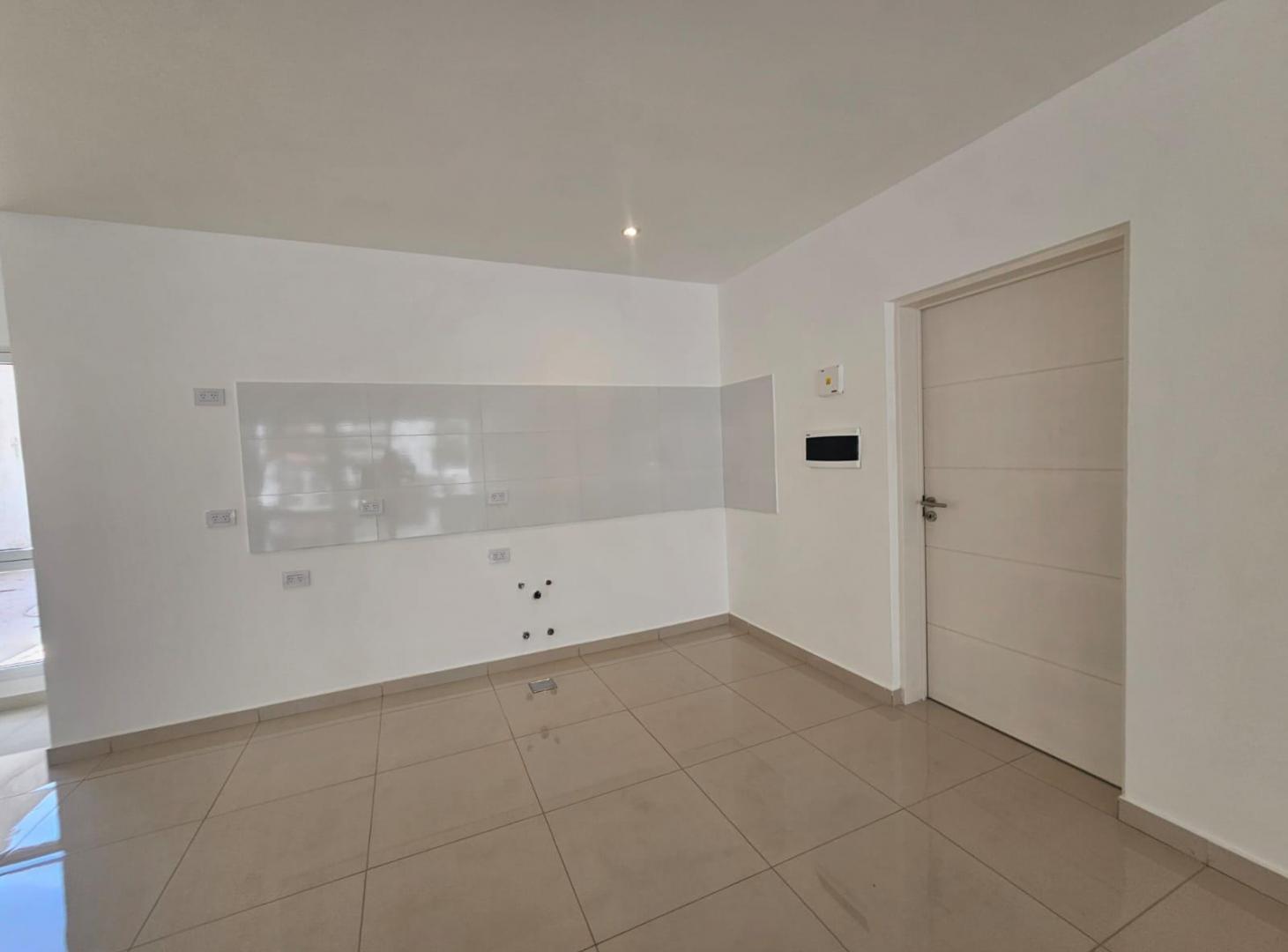 Foto de Local comercial en alquiler. Centro. Lujan, imagen 4