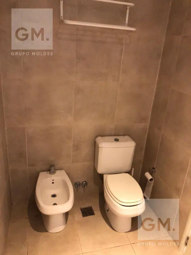 Excelente dos ambientes en alquiler sobre Avenida del Libertador! Con cochera y amenities! 4
