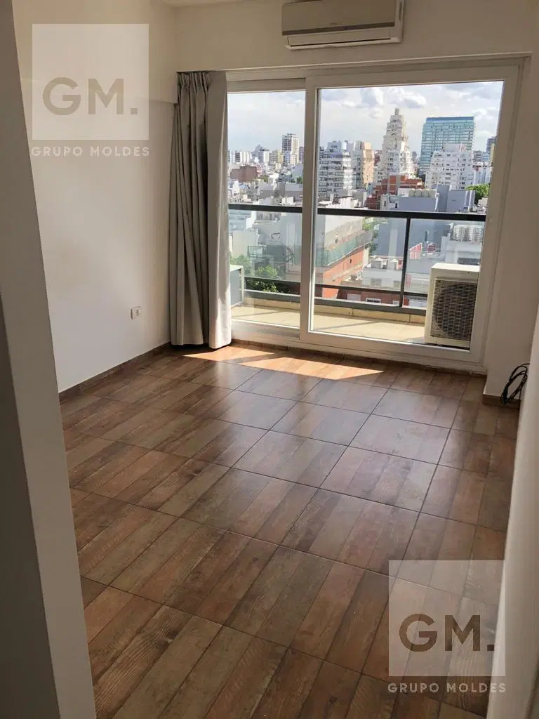 Excelente dos ambientes en alquiler sobre Avenida del Libertador! Con cochera y amenities! 1